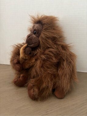 Demdaco Mom & Baby Orangutan Monkey Stuffed Wild Animal Plush Zoo Toy